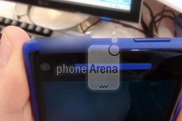 HTC Accord Își face apariția Într-o imagine live, unul dintre telefoanele Windows Phone 8 lansate azi ajunge pe web!