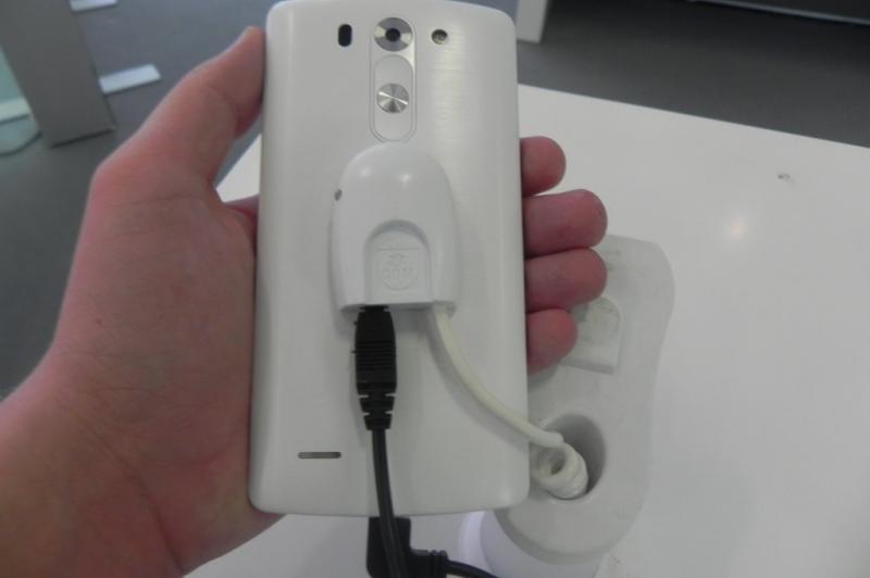 IFA 2014: LG G3 S (Beat) hands on - design de LG G3, dotări puțin mai modeste (Video): dscn9466jpg.jpg