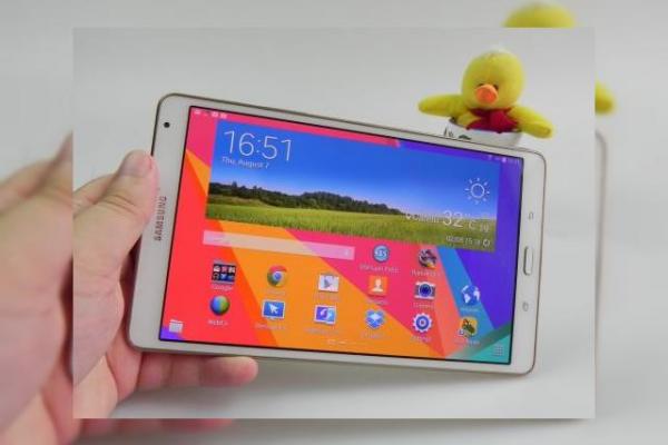Samsung Galaxy Tab S 8.4 Review: tableta cu cel mai bun ecran din 2014, cea mai bună baterie și acustică excelentă; Premiantul multimedia al anului! (Video)