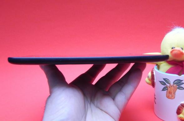 Review Allview TX1 Quasar: tabletă cu design plăcut, funcție de telefon și ecran atractiv + Concurs ce Îți aduce tableta! (Video): review_allview_tx1_quasar_mobilissimo_16jpg.jpg