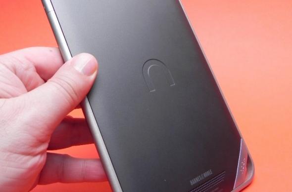 Review Nook Tablet - tableta e-reader axată pe ecosistemul Barnes & Noble (Video): 21_barnes_and_noble_nook_tablet_mobilissimo_ro_review.jpg