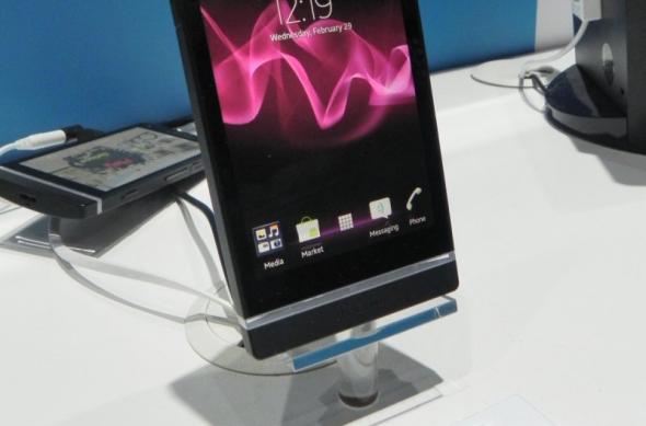 MWC 2012: Sony Xperia S preview - cel mai bun telefon Sony ni se prezintă (Video): dscn0717.jpg