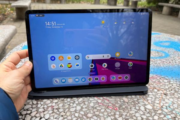 HONOR Pad 10: Display care îţi protejează ochii, un LCD altminteri midrange