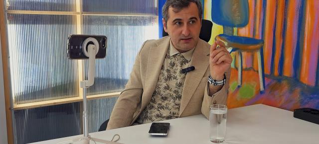 Cel mai interesant podcast realizat la Mobilissimo: despre cometa 3i/Atlas cu Adrian Șonka, astronom