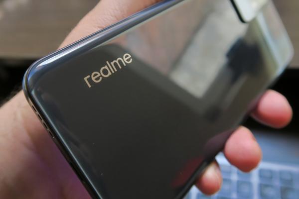 Realme 8 5G: Acustică mono, dar puternică mai ales la jocuri