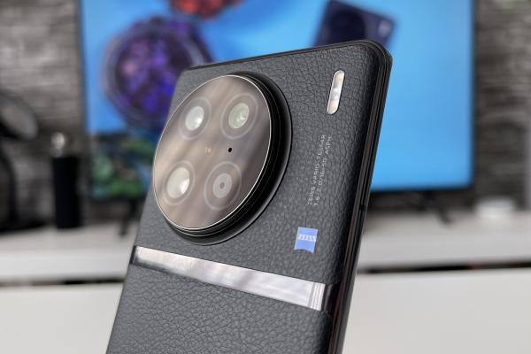 vivo dezvăluie lista telefoanelor ce vor primi actualizarea la Android 14 în cursul acestui an