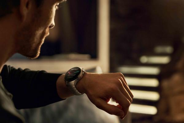 Preț și disponibilitate HUAWEI Watch 4 Pro în România (200 lei extra reducere + căști cadou)