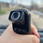 Prezentare Mio MiVue J756DS - Cameră auto discretă cu GPS, Mod Parcare, ce filmează la calitate Full HD