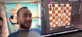 Primul om cu cip Neuralink implantat în creier poate juca jocuri de strategie online folosind doar gândul (Video)
