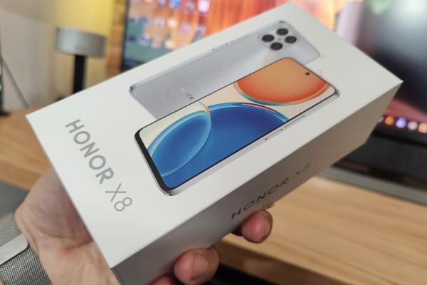 Honor X8 - Unboxing