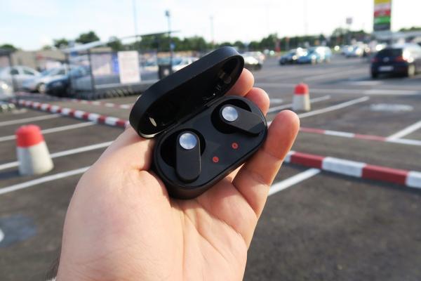 Prezentare OnePlus Nord Buds - Căști wireless de buget, fără ANC, dar cu o autonomie generoasă și bas profund