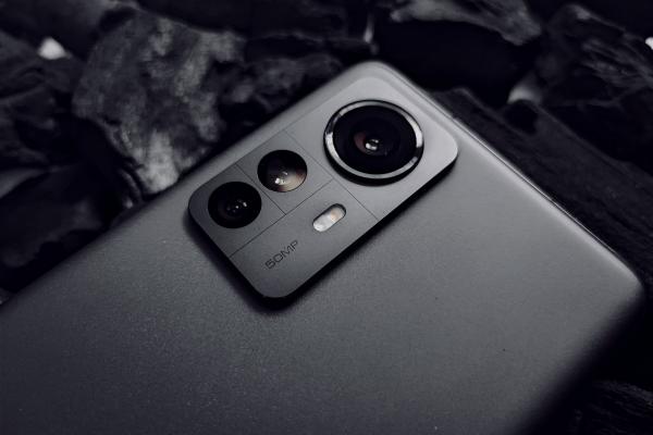 Xiaomi 12s și pliabilul Mix Fold 2 apar certificate în China, semn că lansarea se apropie