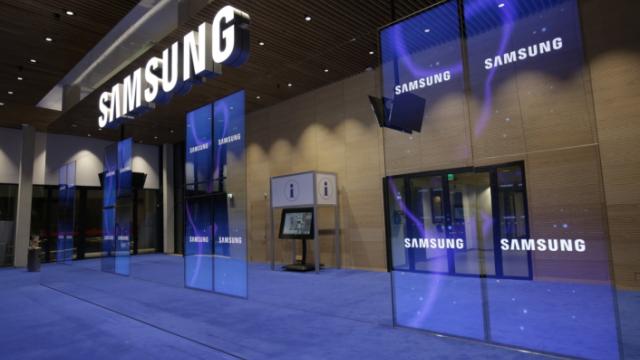 <b>Samsung oprește producția de panouri LCD cu 6 luni mai devreme decât era programat, iar de vină este competiția acerbă</b>Astăzi asistăm la un moment istoric pentru Samsung Display, gigantul care tocmai ce a anunțat oprirea producției de panouri LCD, asta cu 6 luni mai devreme decât era programat inițial. Decizia a fost luată din cauza competiției prea 