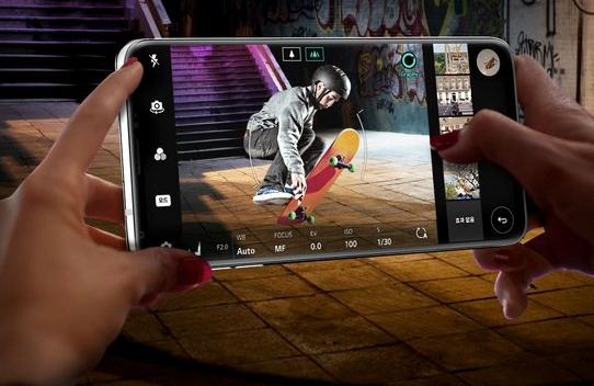 LG V30 - Fotografii oficiale: LG-V30_007.jpg