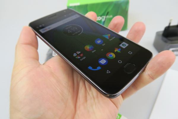 Motorola Moto G5 Plus Unboxing: probabil cel mai ieftin telefon cu filmare 4K, scos din cutie la Mobilissimo.ro (Video)