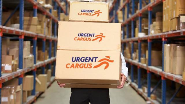 <b>România se alătură reţelei europene DHL printr-un parteneriat Urgent Cargus, Deutsche Post DHL</b>DHL şi-a extins reţeaua europeană de curierat în această săptămână, anunţând câteva ţări noi adăugate pe lista să. E vorba despre România şi Irlanda deocamdată, iar Croaţia şi Bulgaria se vor alătura şi ele sistemului în noiembrie.