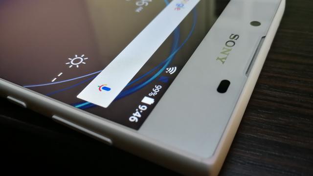 <b>Sony Xperia L1 Review</b>După telefoanele midrange Xperia XA1 şi Xperia XA1 Ultra, dar şi flagship-ul Xperia XZ Premium trecem în zona entry level cu modelul Sony Xperia L1. Mă rog, nu e chiar 100% entry level, ci mai degrabă un low midranger, care se remarcă prin "solzii" de..