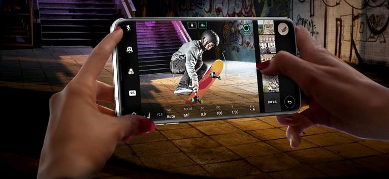 LG V30 - Fotografii oficiale: LG-V30_007.jpg
