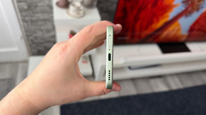 HONOR 600 Lite: Acustică stereo cu opţiune de 300% GĂLĂGIE