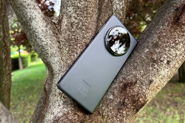 HONOR Magic V5 - Galerie foto Mobilissimo.ro (2)