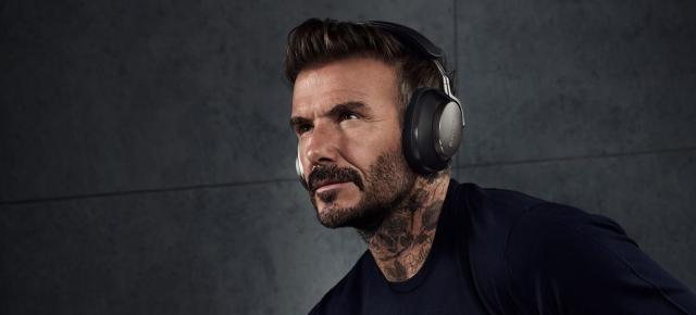 RESIGILATUL ZILEI #102: Bowers & Wilkins PX8 – căști premium cu sunet clar, design exclusivist și confort absolut pentru pasionații de muzică