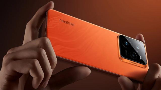 <b>realme GT 8 Pro primește ecran plat de 6.85 inch și baterie uriașă; Debutul e programat pentru luna octombrie</b>realme a confirmat oficial că seria sa de flagship-uri GT 8 sosește în luna octombrie în China. Lineup-ul va include modelele GT 8 și GT 8 Pro, flagship-uri ce vor sosi cu procesoare de top sub capotă. Cel puțin varianta Pro ar trebui să primească un CPU