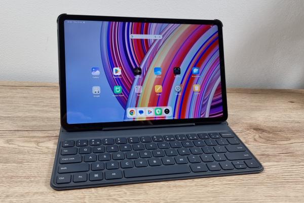 Redmi Pad Pro: Display de 12.1 inch pregătit pentru Netflix, citit, desenat