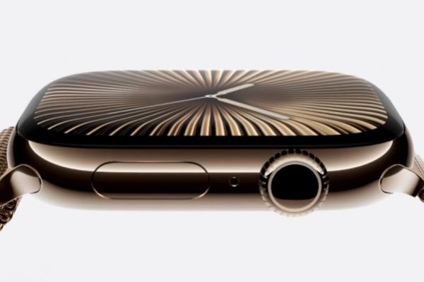 Apple Watch Series 10 este aici și aduce cel mai mare display de pe un ceas watchOS, opțiune glossy "Jet Black" și variante Titanium