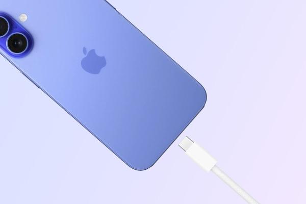 Upgrade surpriză pentru iPhone 16: Apple crește puterea de încărcare pe fir la 45W