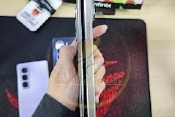 Smartphone subțire Infinix