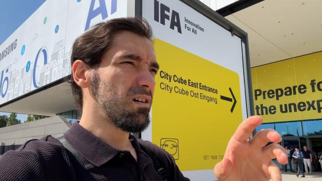 <b>IFA Berlin 2024, ziua 3: Roboți cu proiector, laptopuri care te urmăresc și deepfake protection; Gadget-uri ieșite din comun și alte inovații tech care ne-au atras atenția</b>A treia zi de la IFA Berlin 2024 a venit cu și mai multe noutăți, iar evenimentul începe să capete o nuanță istorică, mai ales că vorbim despre aniversarea de 100 de ani a acestui târg iconic. De la un simplu târg de radiouri în 1924, IFA a evoluat