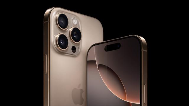 <b>iPhone 16 Pro Max a sosit! Cel mai mare iPhone din istorie e axat pe funcții AI, editare video, producție muzicală</b>Primul eveniment organizat într-o seară de luni de către Apple s-a încheiat cu multe noutăți. S-a discutat intens despre AI (Apple Intelligence), iar compania din Cupertino a prezentat smartwatch-uri Apple Watch Series 10 cu display-uri generoase