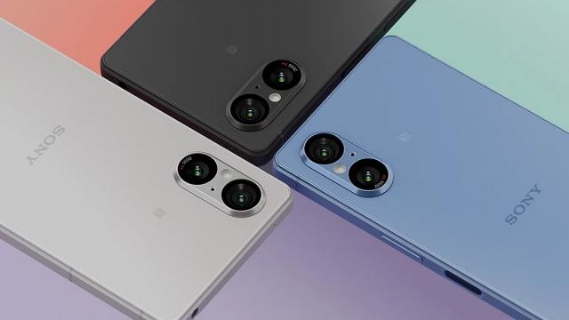 <b>Sony va renunța la flagship-ul compact Xperia 5 VI, păstrând doar două telefoane în portofoliu</b>Până acum Sony a lansat anual două telefoane de top și un model ceva mai accesibil. Vorbim despre flagship-uri când spunem „Xperia 1” sau „Xperia V” și despre o variantă midrange când spunem „Xperia 10”. Ei bine, pare că japonezii plănuiesc sistarea