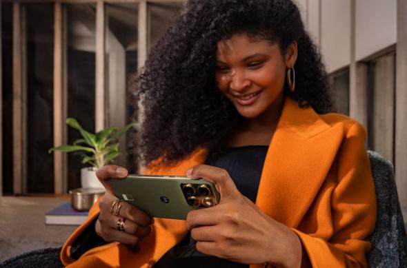 Motorola edge 70 - Fotografii oficiale: Motorola-edge-70 (2).jpg