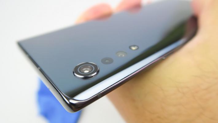 LG Velvet: Camera nu străluceşte decât noaptea şi la stabilizare