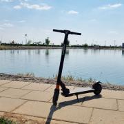Prezentare KUGOOKirin S1 Pro - Trotinetă electrică pliabilă cu construcție robustă și autonomie generoasă