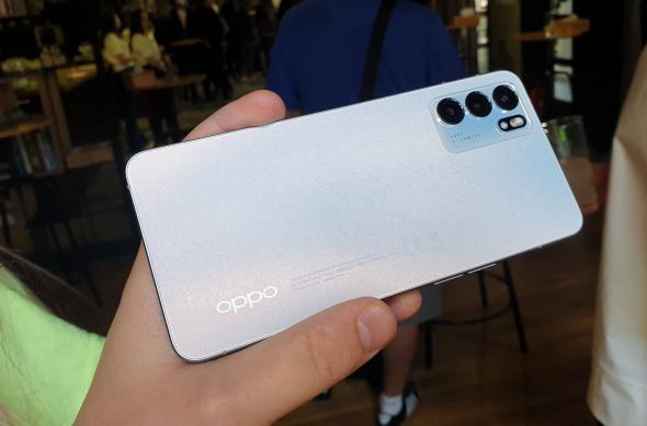 OPPO Reno6 5G - Fotografii eveniment: Oppo-RENO-6_002.jpg