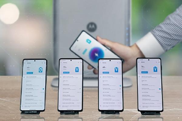 Motorola prezintă noua generație de încărcare wireless! Poate alimenta până la 4 smartphone-uri de la o distanță de 3 metri