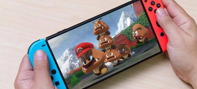 Top 5 accesorii pentru Nintendo Switch; De la huse şi protecţii, la Joy-Con şi suporți