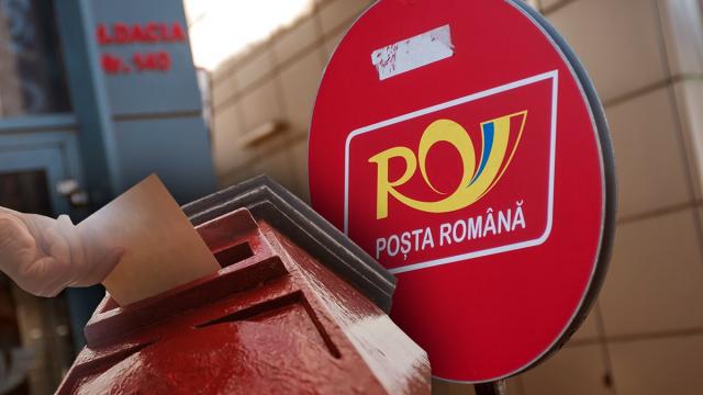 <b>Poșta Română se reinventează și plănuiește închiderea oficiilor poștale în următorii ani pentru transformarea într-o companie modernă</b>Nu știu de voi, dar eu unul nu am mai călcat într-un oficiu poștal de ani buni, asta pentru că apelez de fiecare dată la o companie de curierat atunci când am nevoie să expediez un colet. Nu se mai trimit scrisori, rar mai vin colete la Poștă 