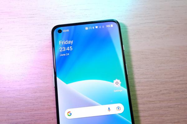 OnePlus Nord 2T 5G: Conectivitate cu valori uriaşe, neaşteptate