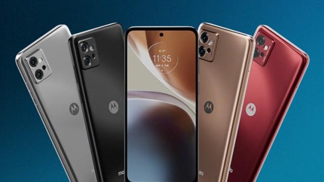 <b>Motorola Moto G32 își face apariția randări oficiale; Va sosi pe 4 nuanțe atractive, iar o parte din specificații sunt dezvăluite</b>Motorola pregătește încă două flagship-uri pentru acest an (Motorola Edge 30 Ultra și RAZR 2022). Cu toate acestea, mai devreme ar putea debuta Moto G32, un smartphone accesibil succesor pentru Moto G31, model lansat la sfârșitul anului trecut