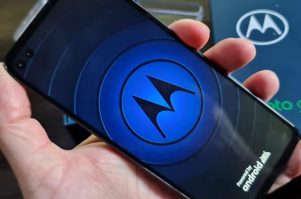 Unboxing Motorola Moto G 5G Plus (conținutul cutiei): Motorola-Moto-G-5G-Plus_001.jpg