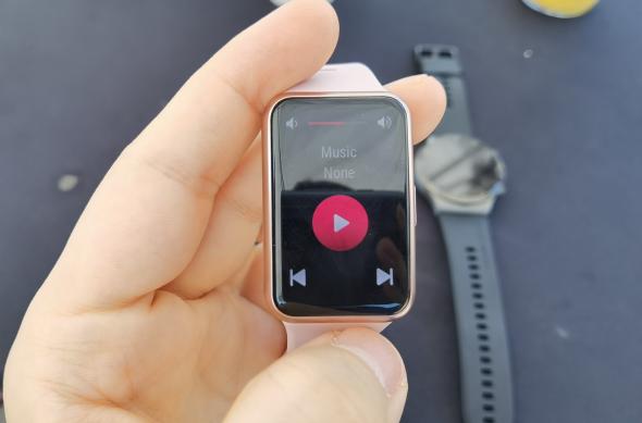 Huawei Watch Fit - Fotografii hands-on: Huawei-Watch-Fit-Hands-On_008.jpg
