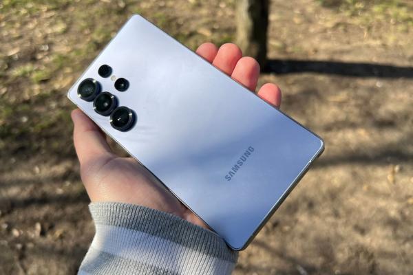 Samsung Galaxy S25 Ultra primește o super reducere pe eMAG, în varianta cu 512 GB stocare