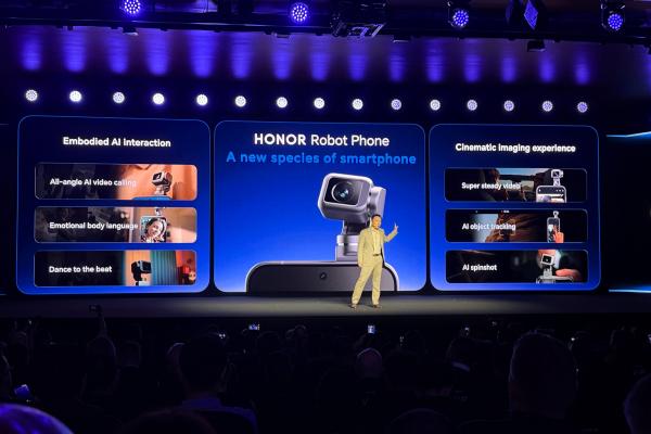 MWC 2026: HONOR Robot Phone este un telefon cu gimbal pe braţ robotic, personalitate de roboţel Star Wars, cameră ARRI