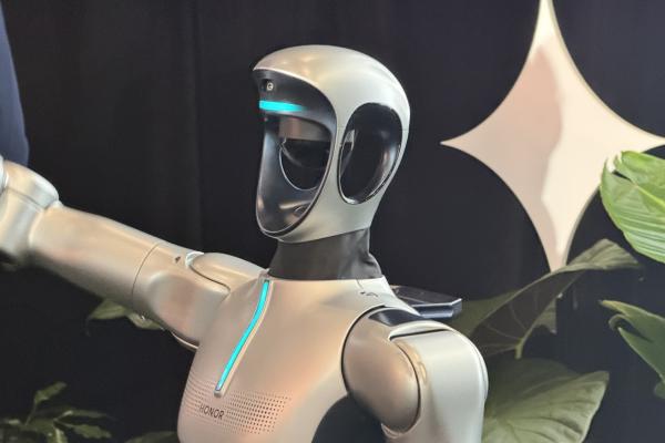 Honor Humanoid Robot - Fotografii MWC 2026