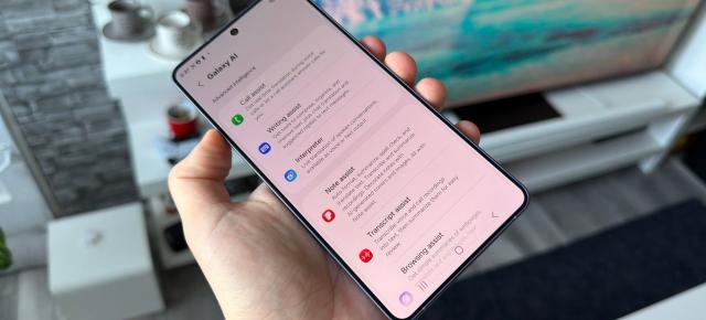 Samsung Galaxy S26 Ultra: OneUI 8.5 aduce un look mai smooth și un AI generativ foarte util, mai ușor de folosit
