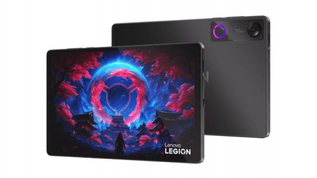 <b>MWC 2026: Lenovo prezintă noua sa tabletă pentru gameri! Legion Tab (2026) aduce procesor Snapdragon 8 Elite Gen5, refresh rate de 165Hz, baterie mare</b>Parcă mai rapid decât ne-am fi așteptat, a debutat în cadrul MWC 2026 și Lenovo Legion Tab (2026). Predecesorul său a fost testat de noi la finalul anului trecut, ajungând destul de târziu în Europa. Noul model continuă direcția variantei anterioare