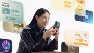 Xiaomi 18 Pro transformă ecranul din spate într-o platformă pentru aplicații generate cu AI